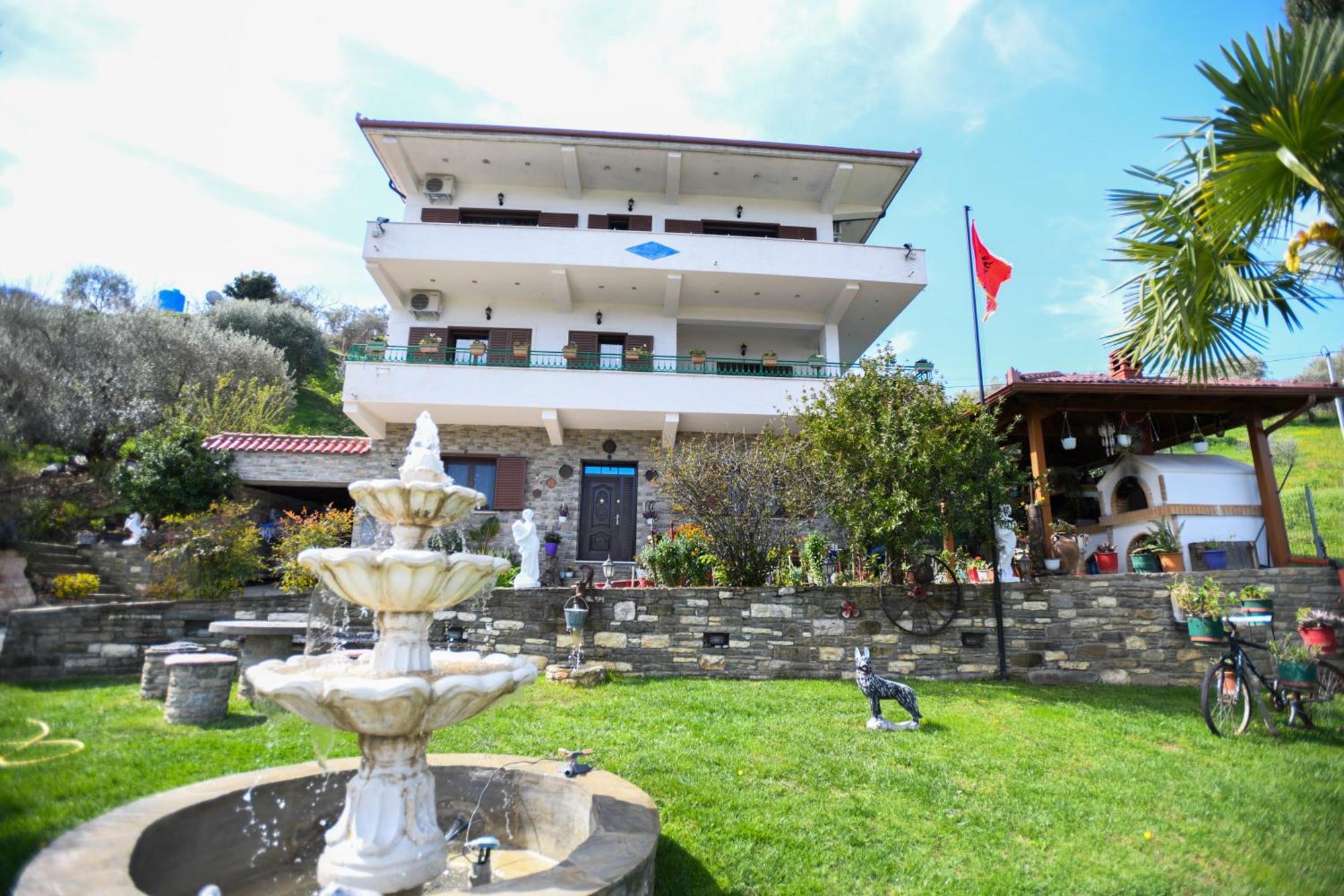 Villa Solitude Berat Bagian luar foto